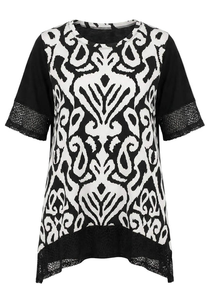 Μπροστινή όψη: μαύρη καλοκαιρινή τουνίκ σε μεγάλα μεγέθη με ασπρόμαυρο μοτίβο και διχτυωτά τελειώματα στα μανίκια.