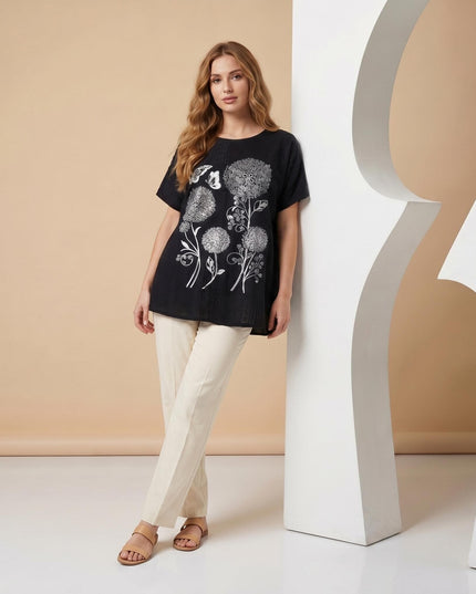 Μαύρη καλοκαιρινή μάξι τουνίκ με εντυπωσιακό απλικέ λουλουδιών