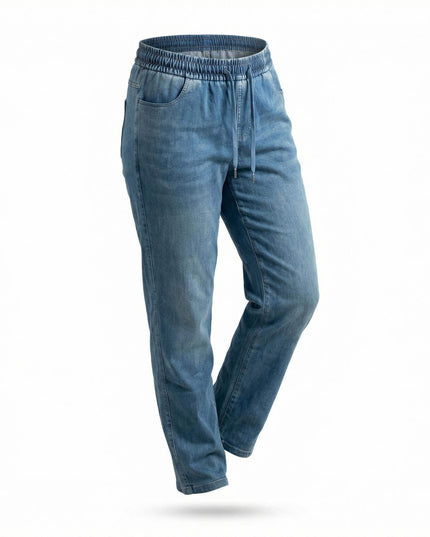 Сини макси дамски дънки от тенсел и памук с ластичен колан и връзки на талията, права кройка, заснети на бял фон.